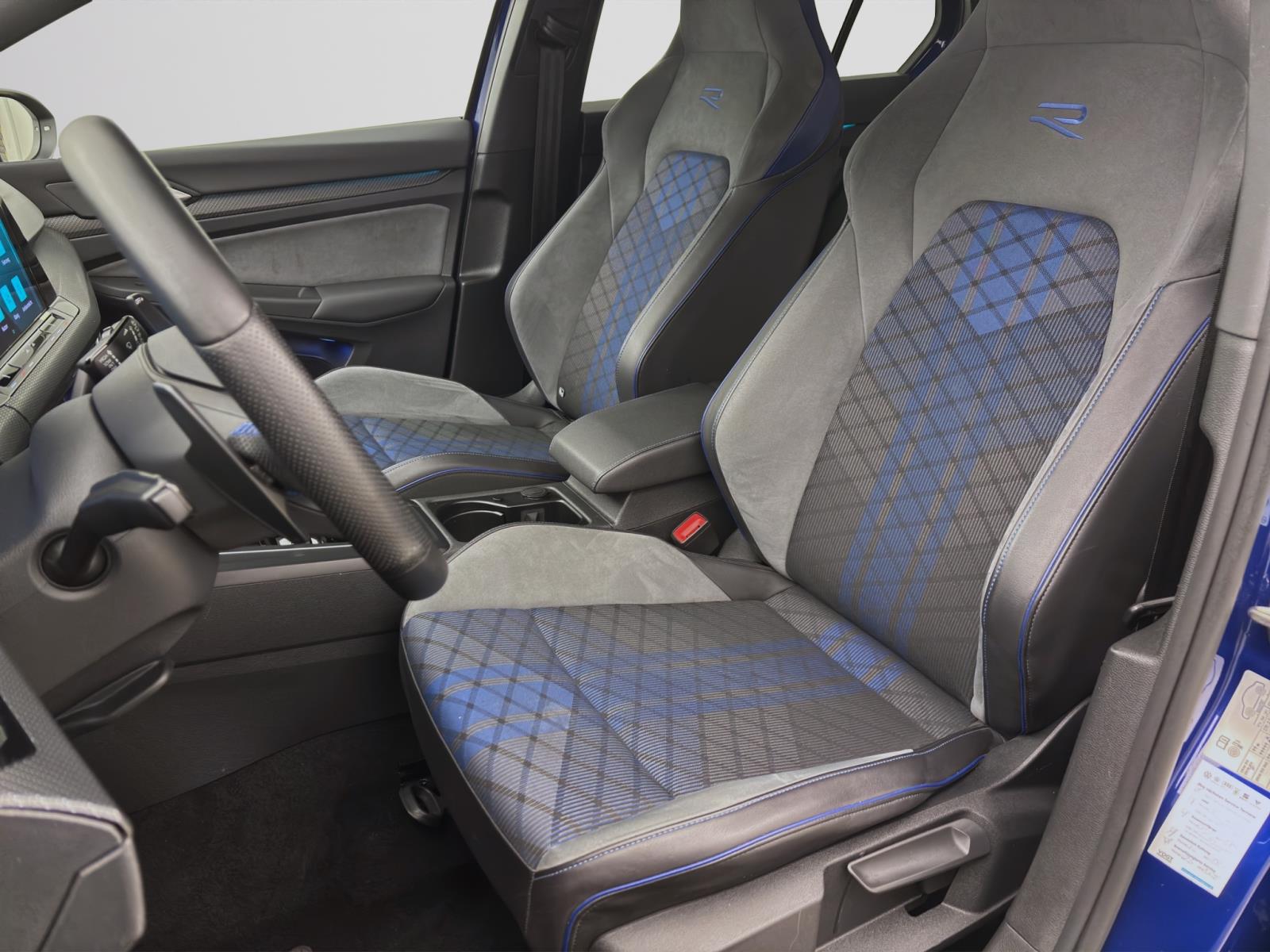 Volkswagen Golf R 4M ACC PDC KAMERA IQ.LIGHT NAVI