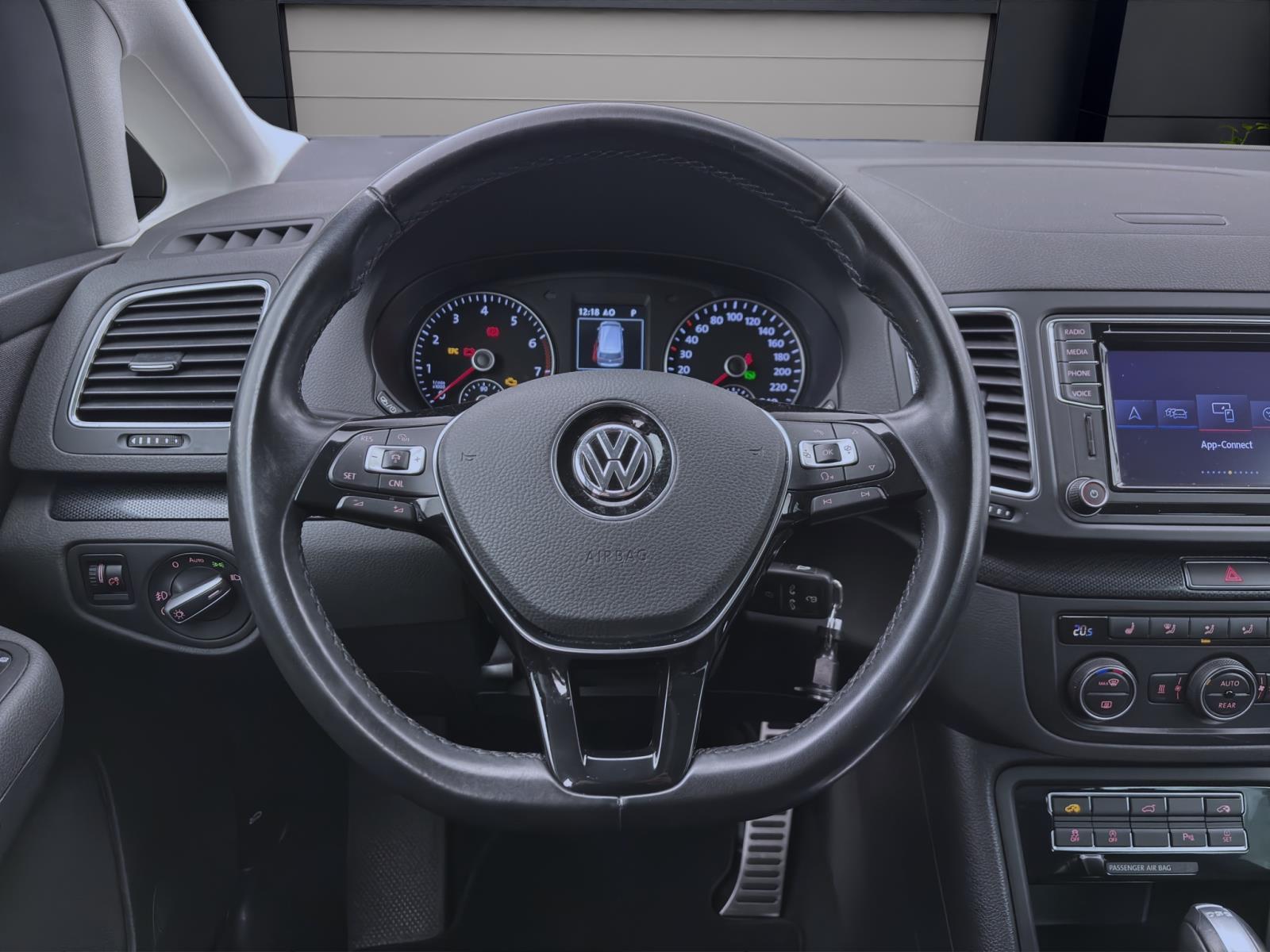 Volkswagen Sharan 1.4 TSI DSG UNITED STDHZG 7SITZE AHK NAVI