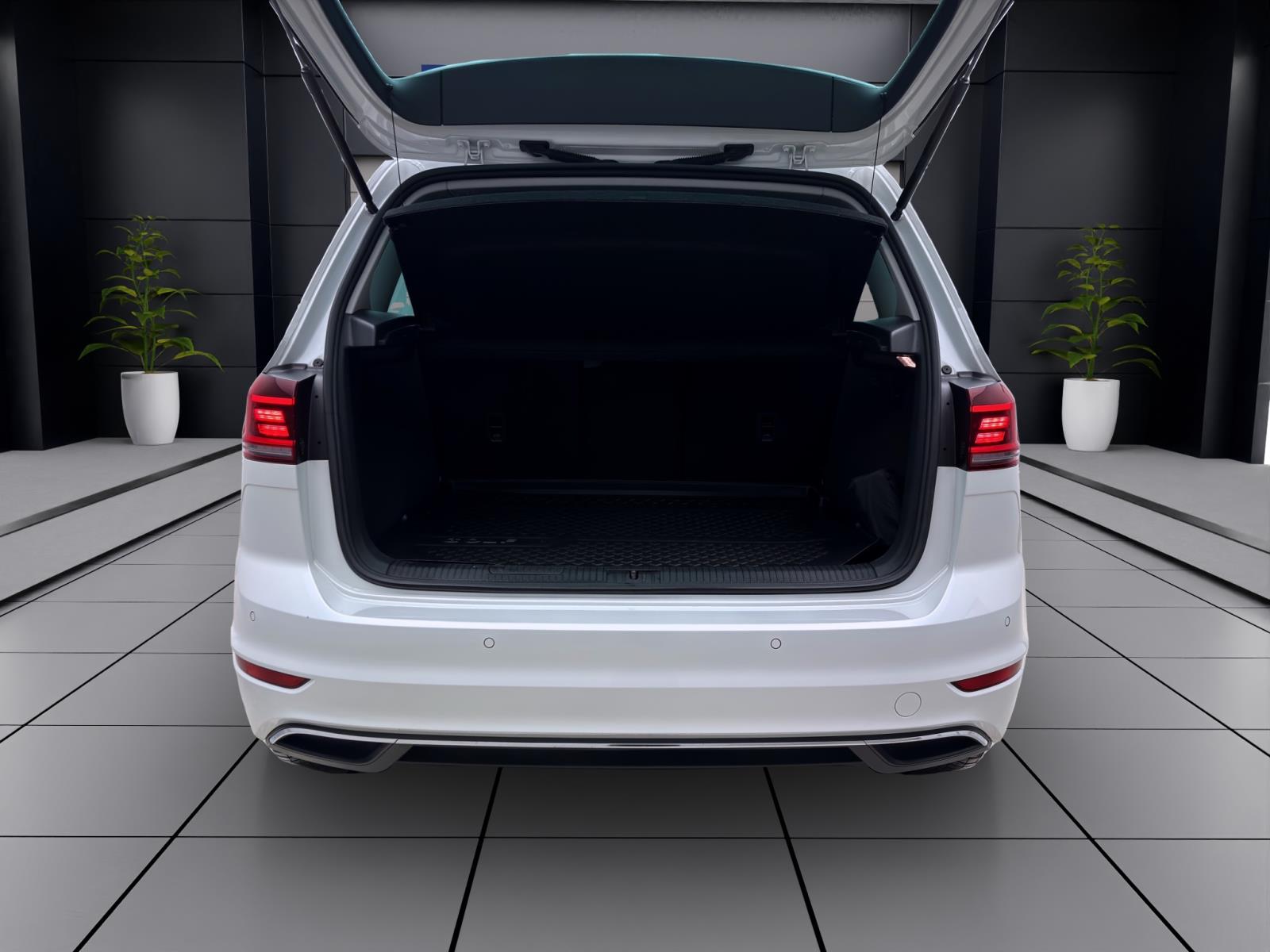 Volkswagen Golf Sportsvan 1.5 TSI IQ.DRIVE AHK ACC NAVI PDC