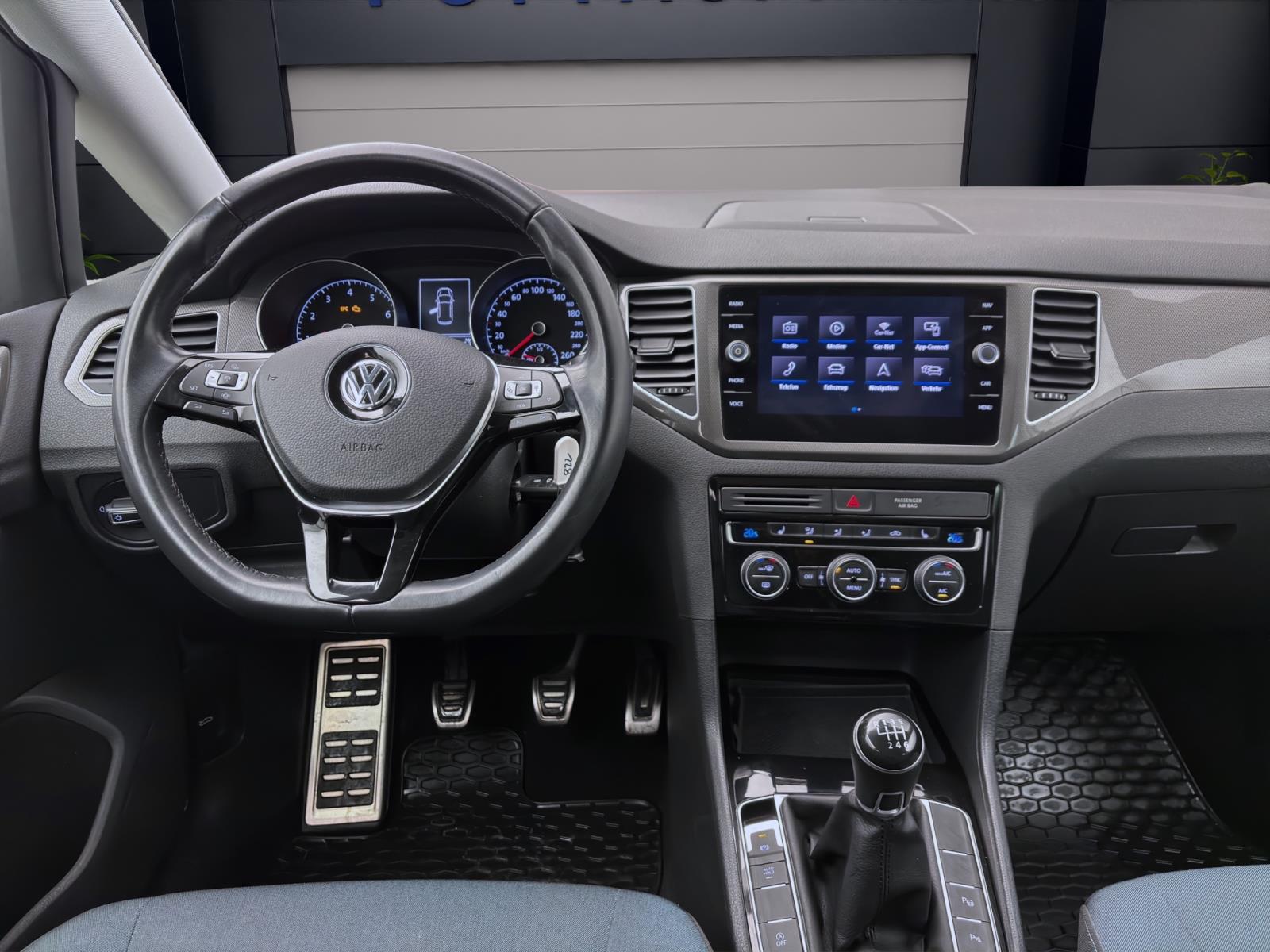 Volkswagen Golf Sportsvan 1.5 TSI IQ.DRIVE AHK ACC NAVI PDC
