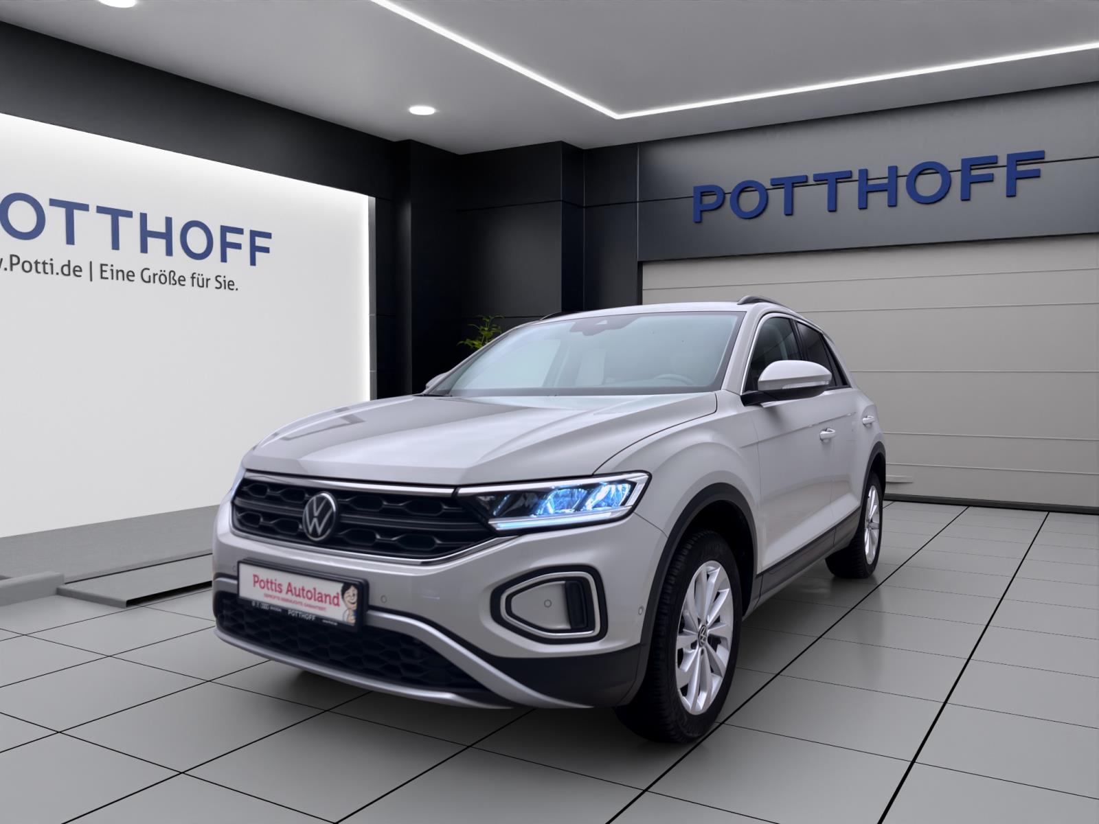Volkswagen T-Roc 1.5 TSI DSG LIFE PDC LED NAVI AHK