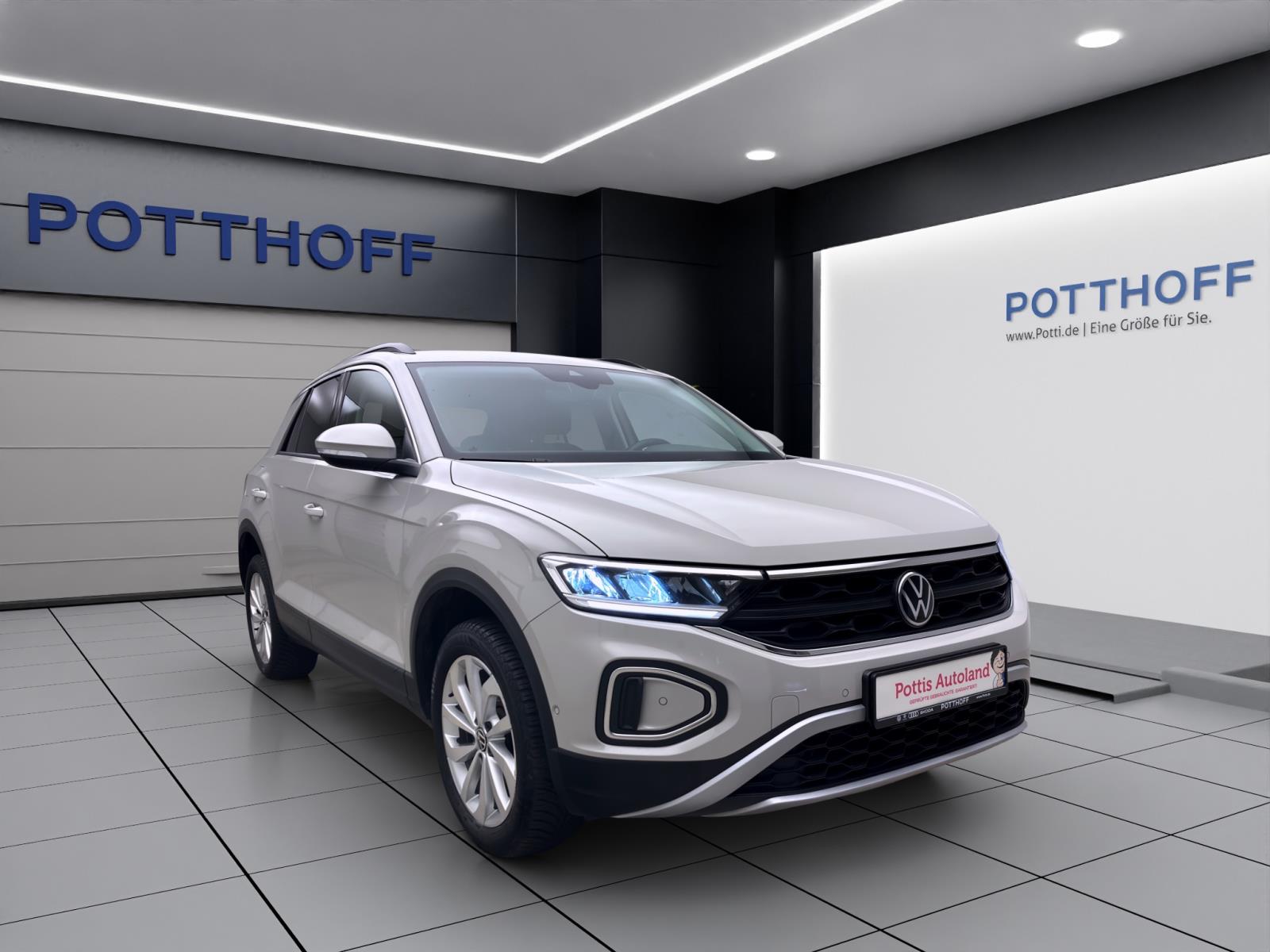 Volkswagen T-Roc 1.5 TSI DSG LIFE PDC LED NAVI AHK