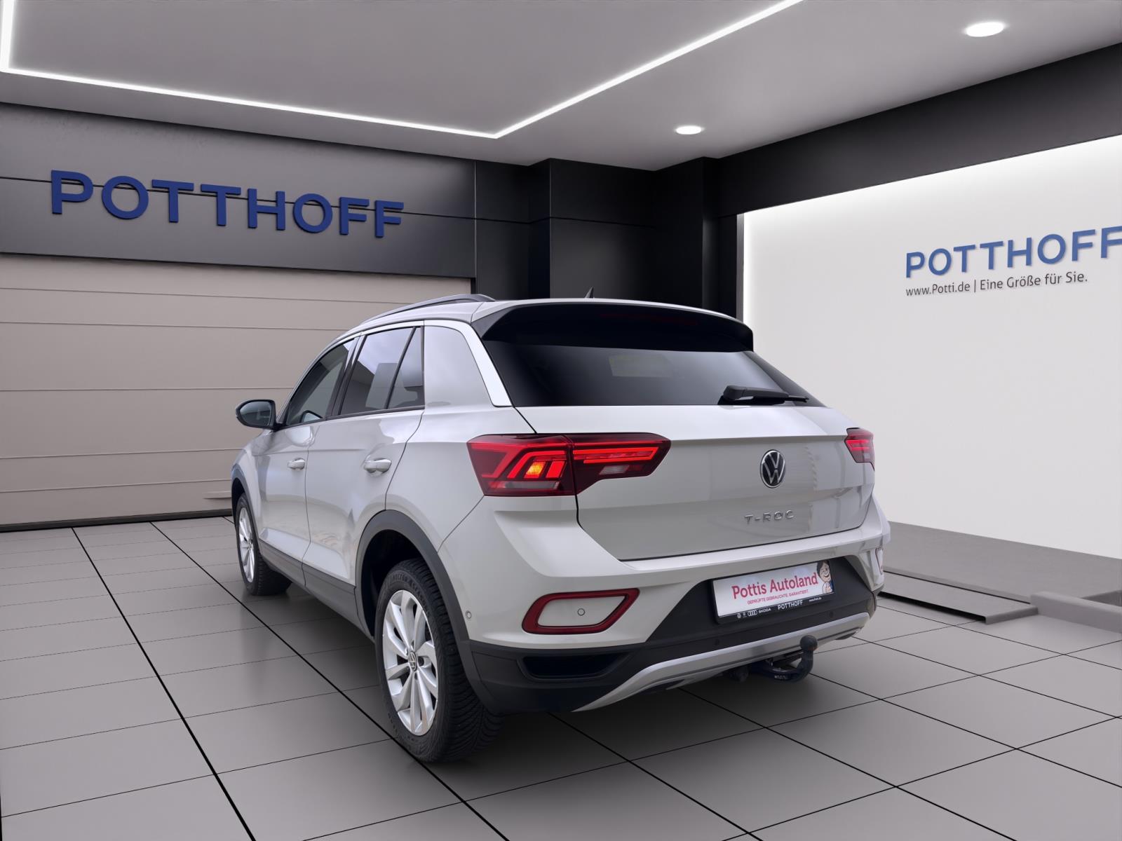 Volkswagen T-Roc 1.5 TSI DSG LIFE PDC LED NAVI AHK