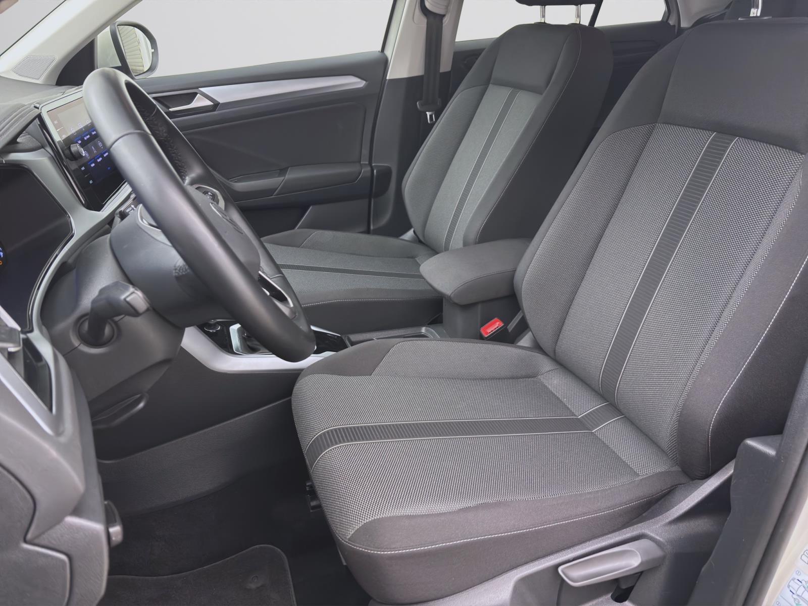 Volkswagen T-Roc 1.5 TSI DSG LIFE PDC LED NAVI AHK