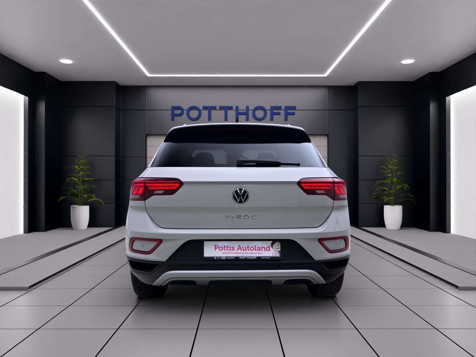 Volkswagen T-Roc 1.5 TSI DSG LIFE PDC LED NAVI AHK