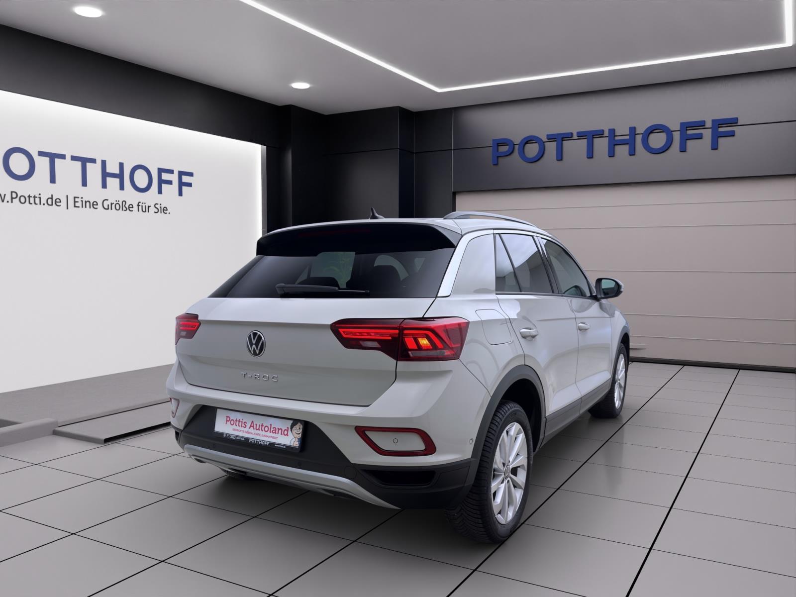 Volkswagen T-Roc 1.5 TSI DSG LIFE PDC LED NAVI AHK