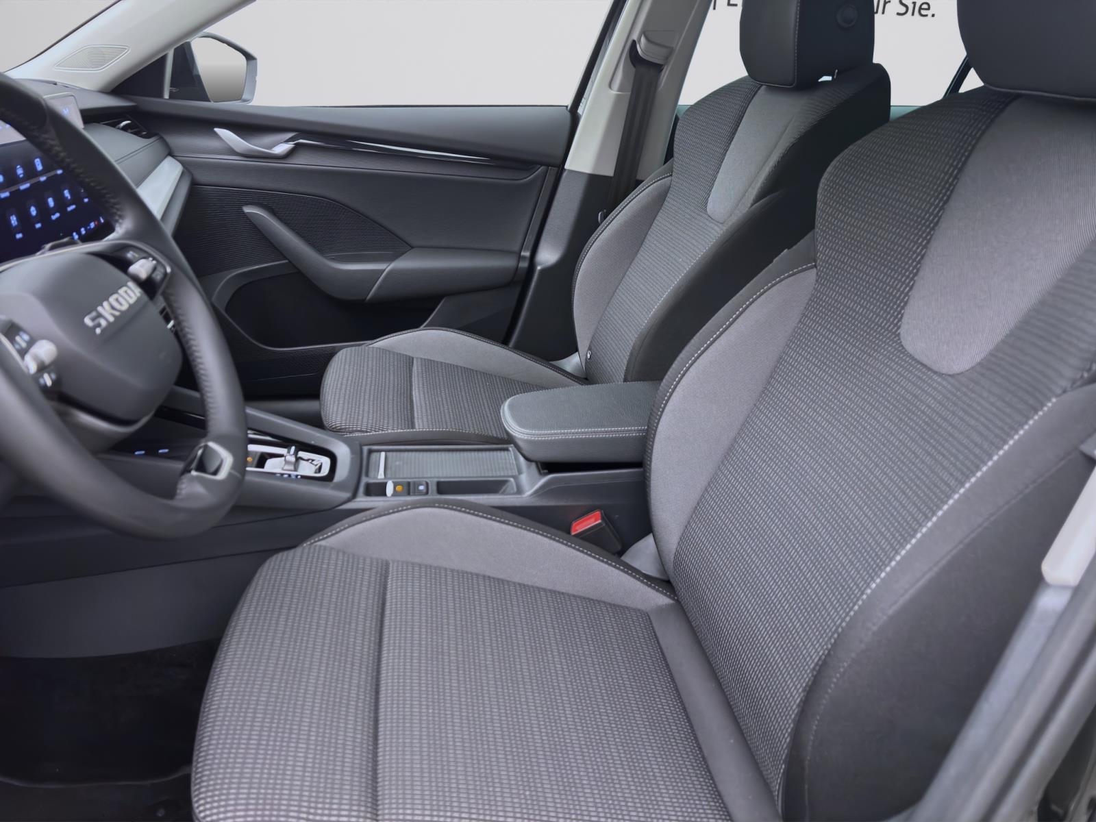 Bild 8: Skoda Octavia Combi 1.5 TSI DSG SELECTION AHK PDC NAVI SITZHZG