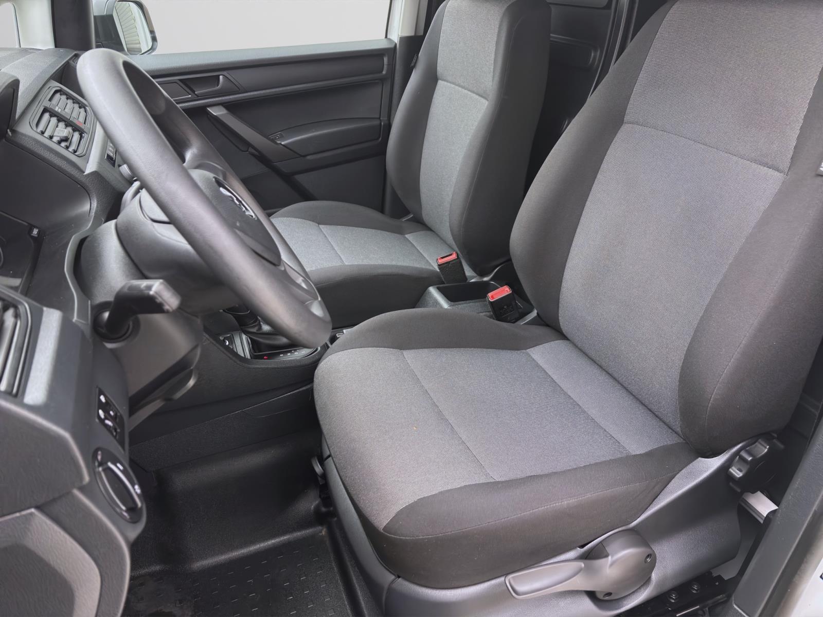 Volkswagen Caddy 2.0 TDI DSG KASTEN HECKTÜREN NAVI AHK