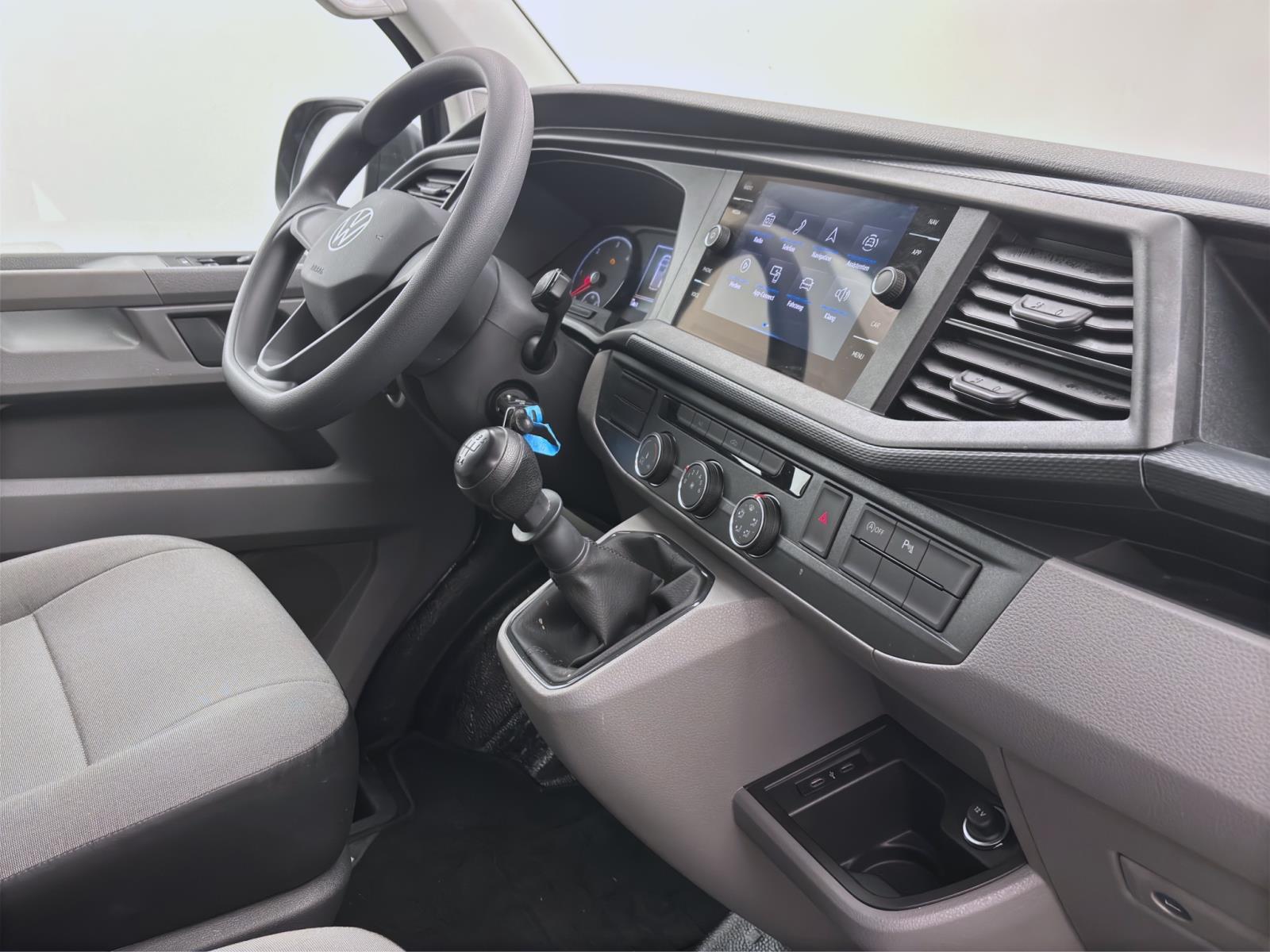 Volkswagen T6.1 Transporter Kasten 2.0 TDI FWD NAVI KAMERA AHK