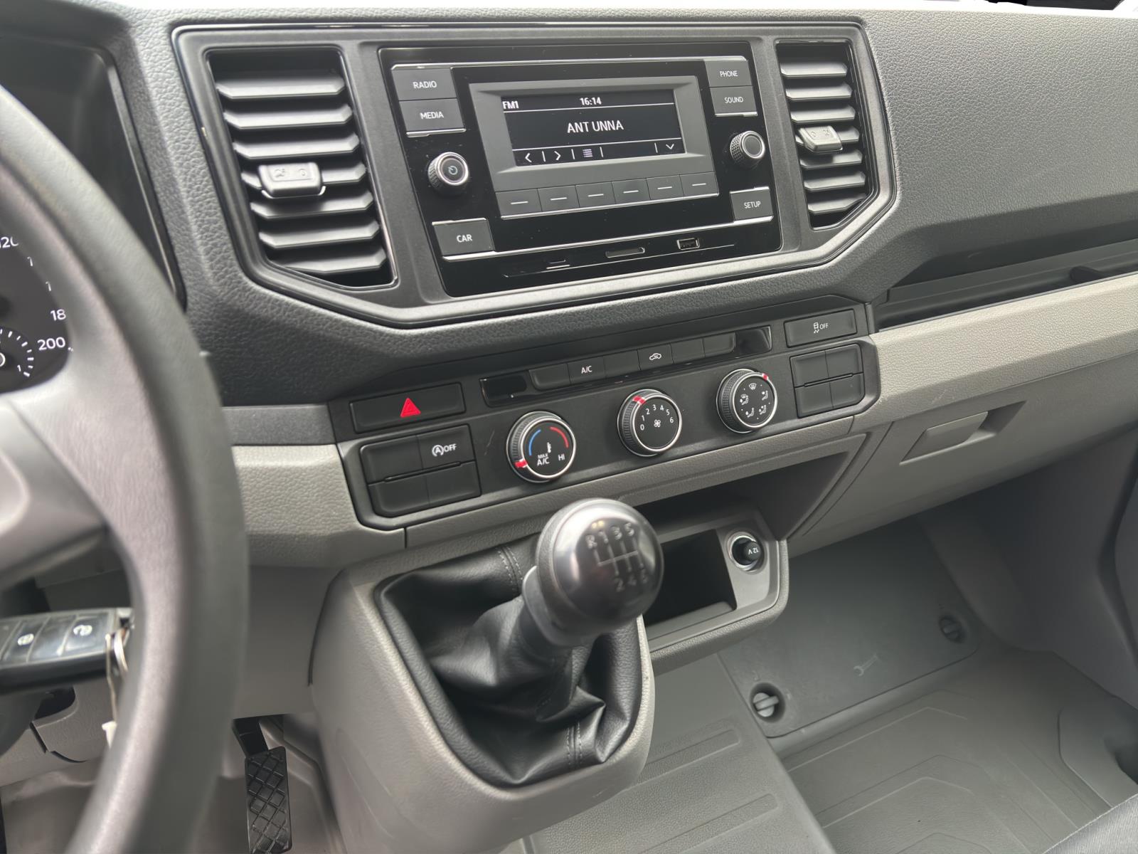 Volkswagen Crafter Pritsche 35 TDI MITTELLANG FWD KLIMA BEIFAHRERDOPPELSITZ