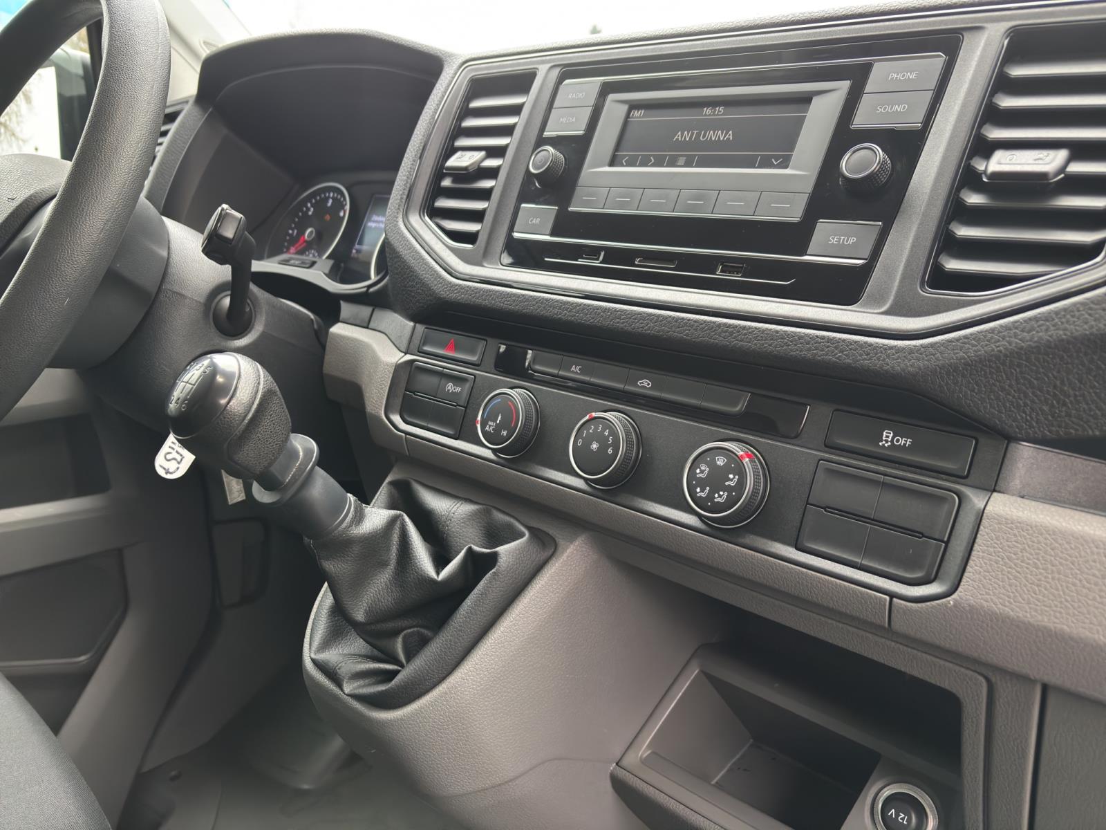 Volkswagen Crafter Pritsche 35 TDI MITTELLANG FWD KLIMA BEIFAHRERDOPPELSITZ