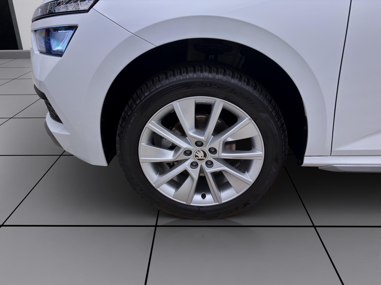 Skoda Kamiq 1.0 TSI STYLE NAVI KAMERA LED PDC