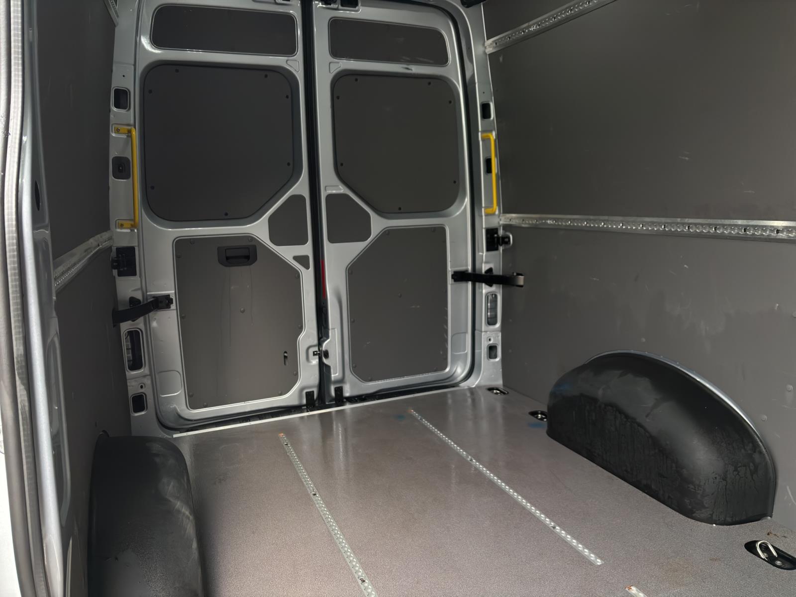 Volkswagen Crafter 35 Kasten Mittel Hoch 2,0 TDI Navi/Klima
