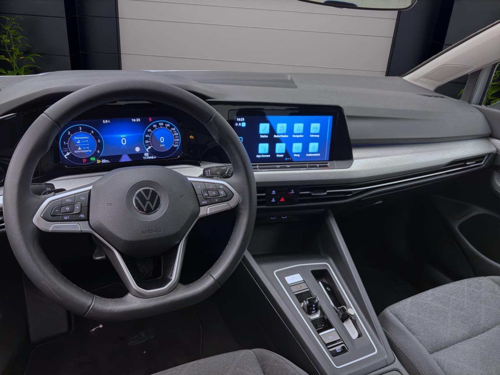 Volkswagen Golf Variant 2.0 TDI DSG LIFE PDC LED NAVI ACC
