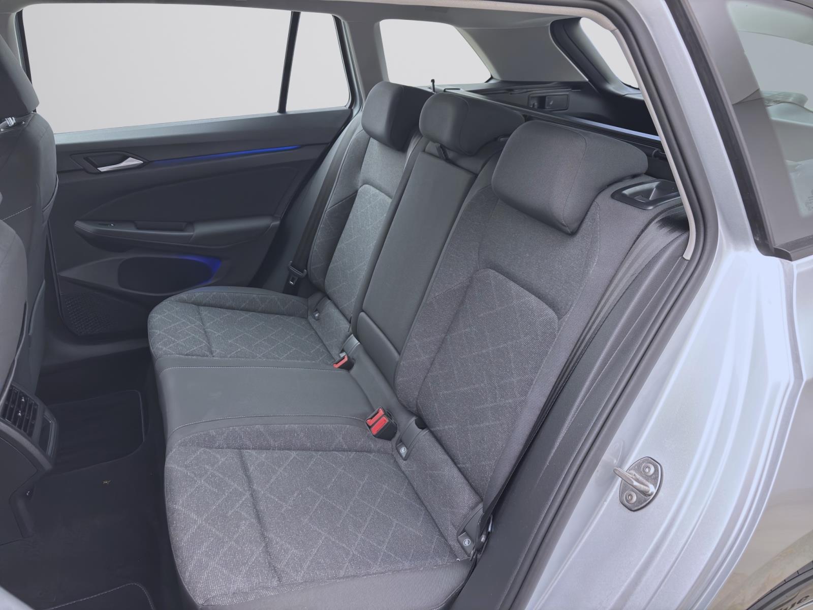 Volkswagen Golf Variant 2.0 TDI DSG LIFE PDC LED NAVI ACC