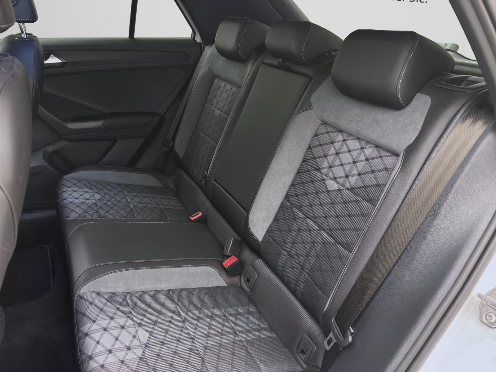 Volkswagen T-Roc 1.0 TSI R-LINE KAMERA NAVI LM18 ACC