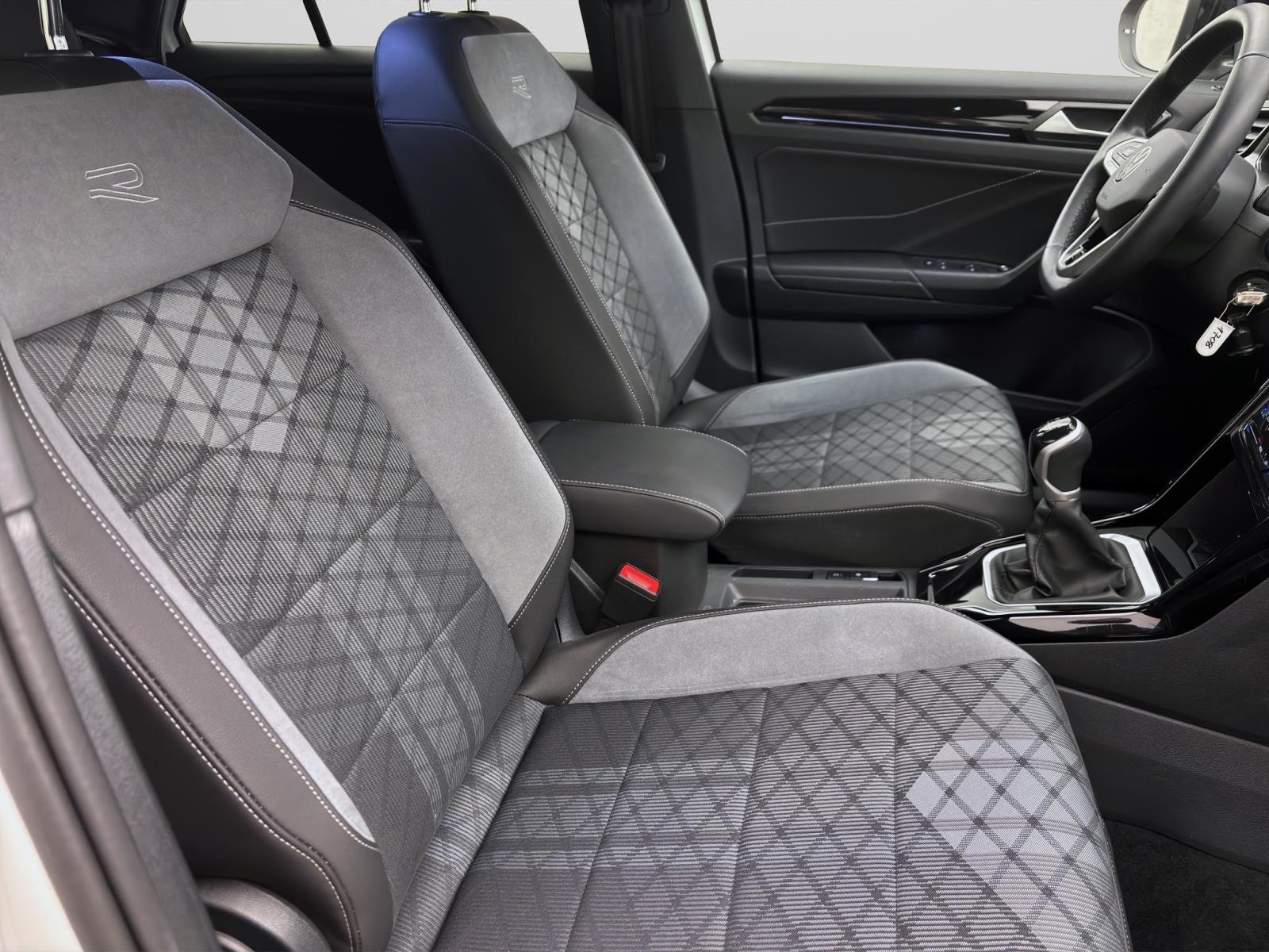 Volkswagen T-Roc 1.0 TSI R-LINE KAMERA NAVI LM18 ACC