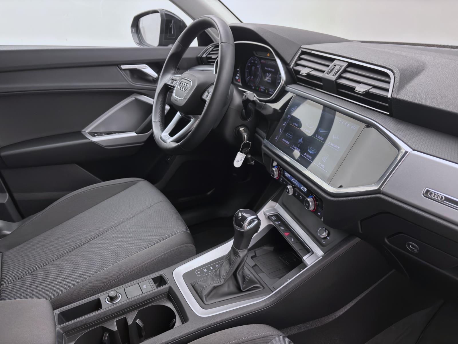 Audi Q3 45 TFSIe NAVI+ LED KAMERA GRA PDC