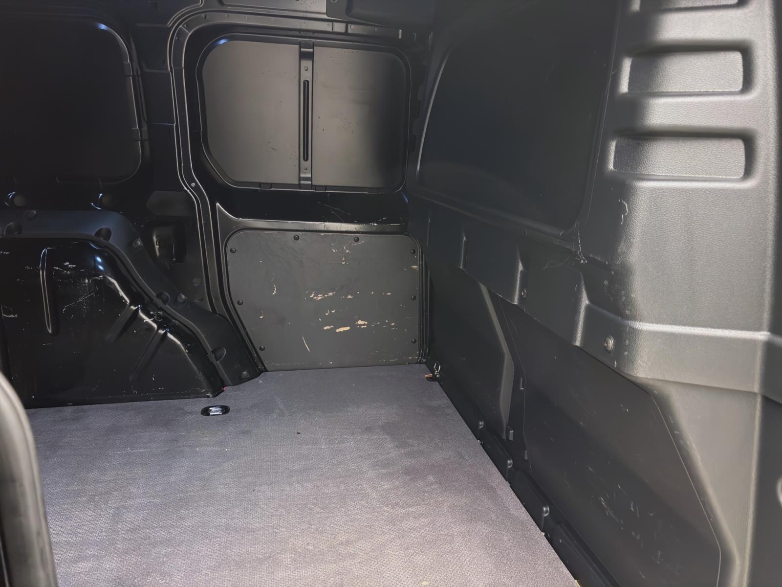 Volkswagen Caddy Cargo 2.0 TDI KASTEN KLIMA NAVI PDC DAB+