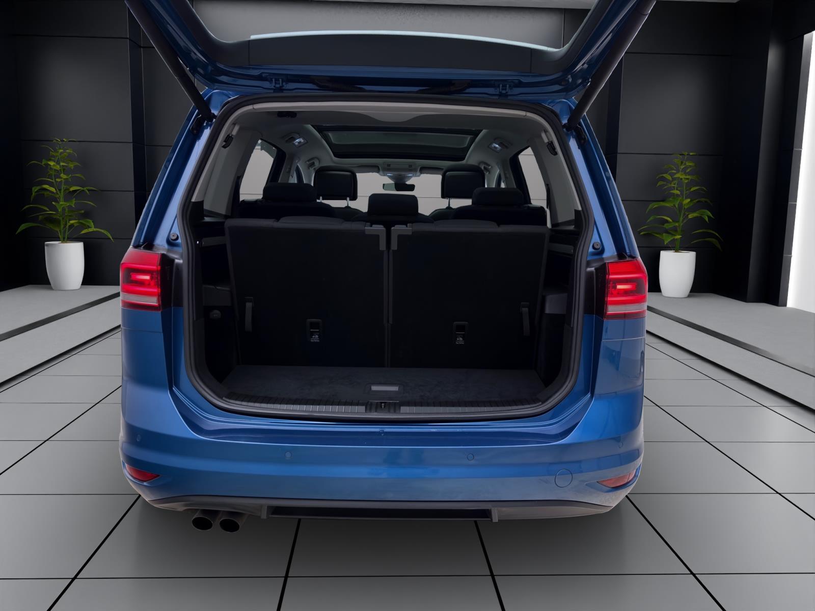 Volkswagen Touran 1.8 TSI DSG HIGHLINE PANO NAVI ACC KAMERA LED