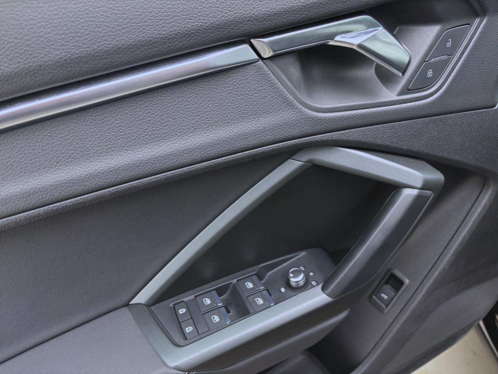 Audi Q3 35 TFSI S LINE PANO NAVI+ KAMERA LED