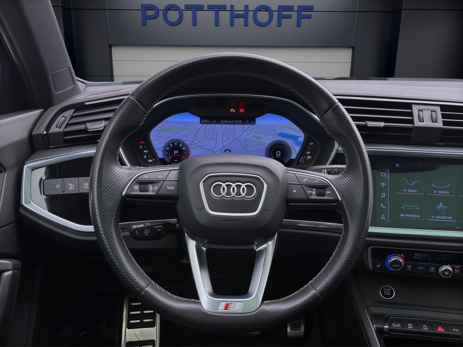 Audi Q3 35 TFSI S LINE PANO NAVI+ KAMERA LED