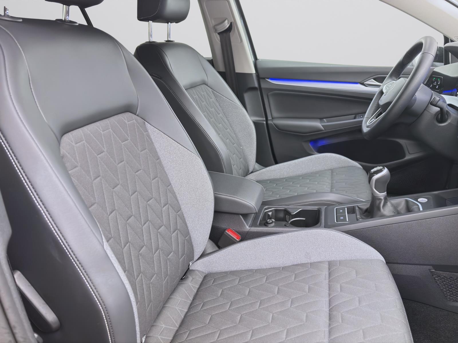 Volkswagen Golf 1.5 TSI GOAL AHK LED PDC NAVI