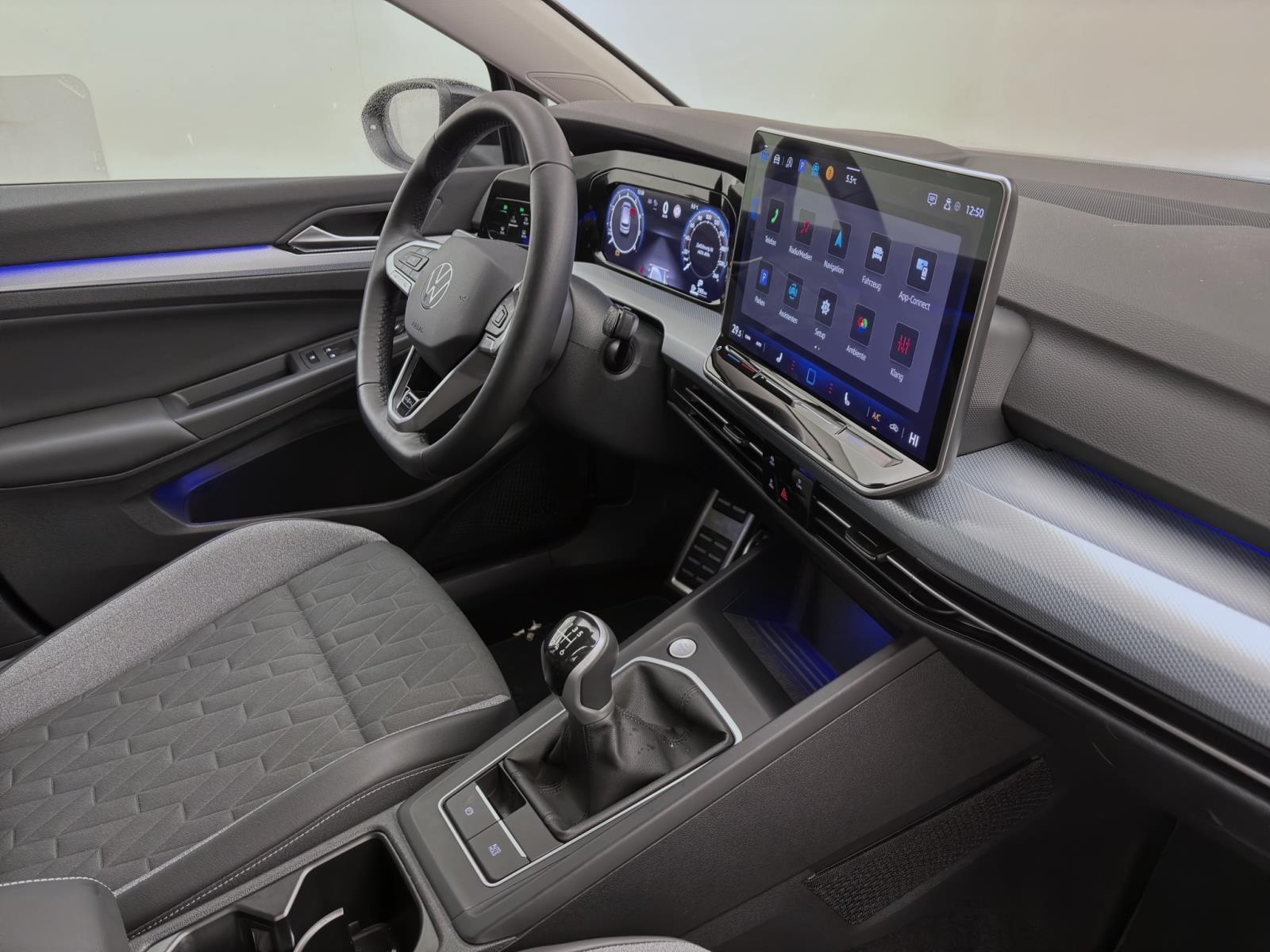 Volkswagen Golf 1.5 TSI GOAL AHK LED PDC NAVI