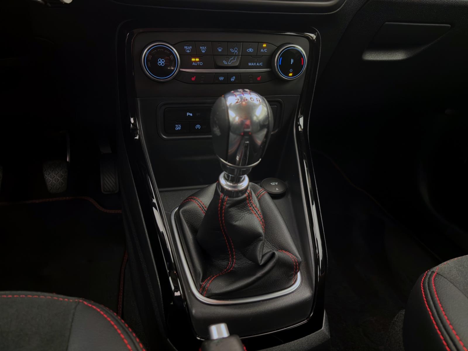 Ford EcoSport 1.0 EcoBoost ST-LINE LED GRA KLIMA