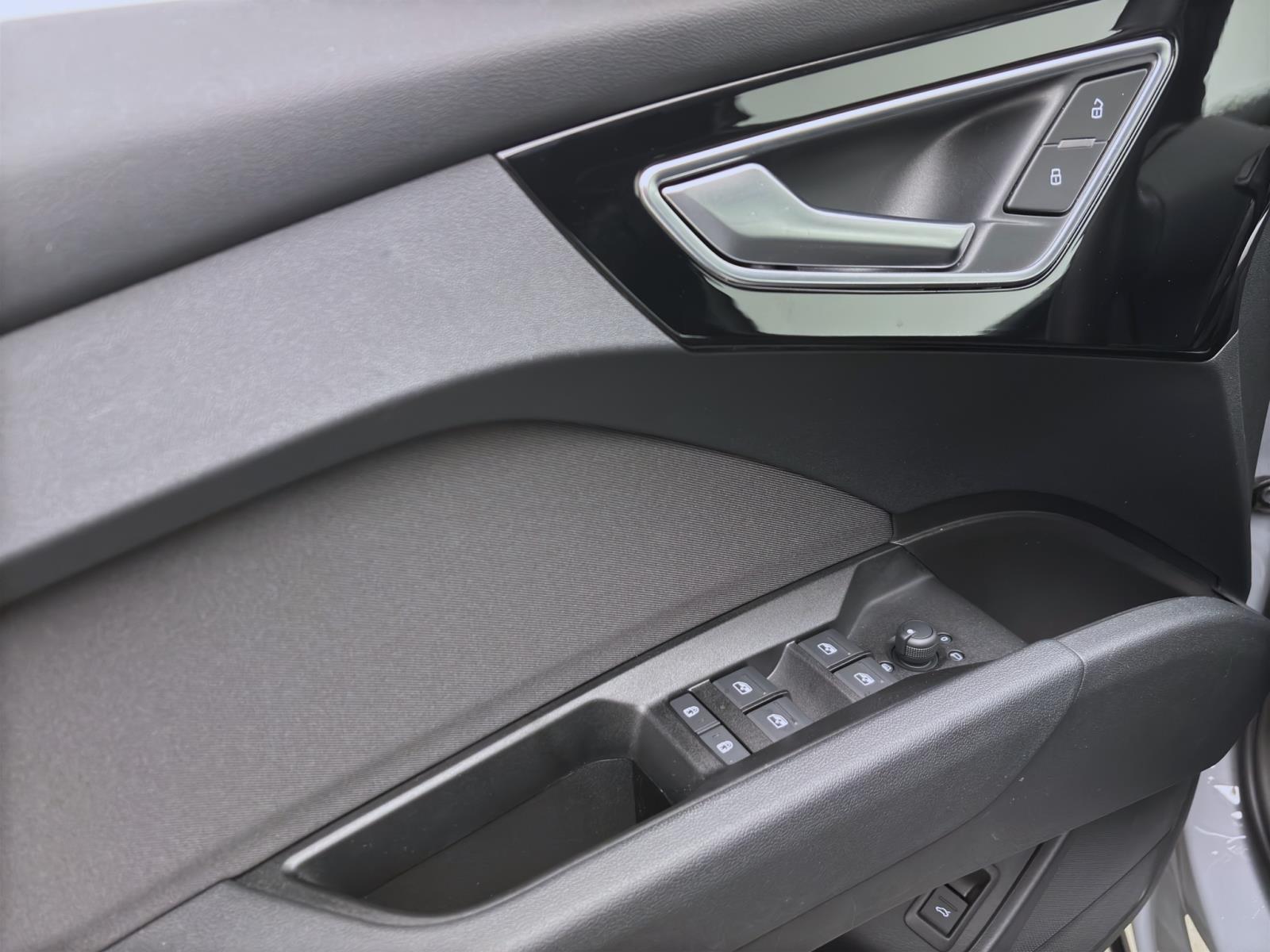 Audi Q4 e-tron Sportback 35 DAB+ LM19 PDC LED