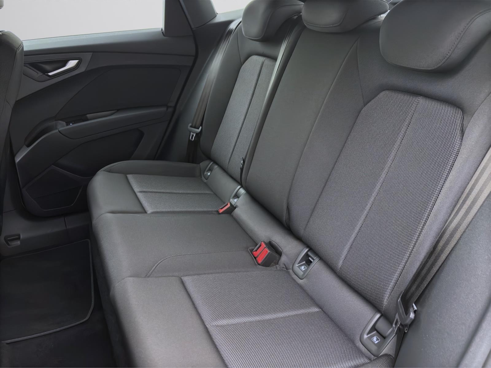 Audi Q4 e-tron Sportback 35 DAB+ LM19 PDC LED