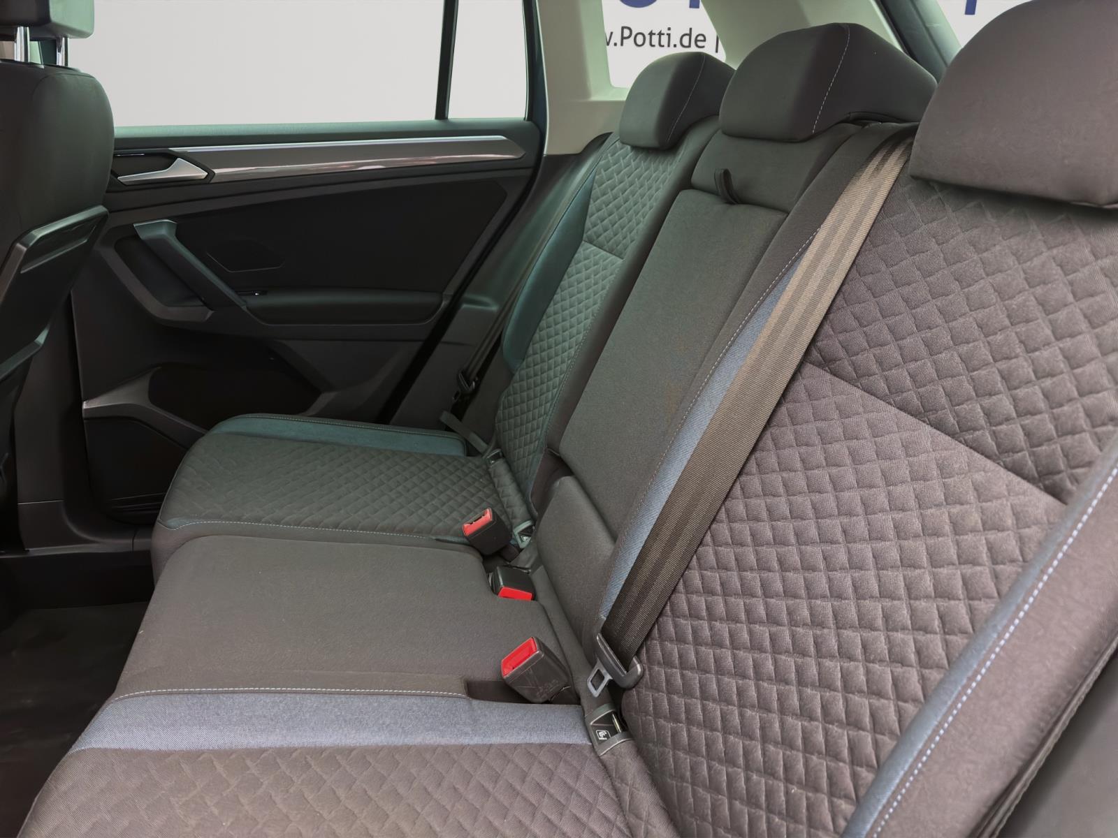 Volkswagen Tiguan 1.5 TSI DSG IQ.DRIVE HuD PDC AHK NAVI