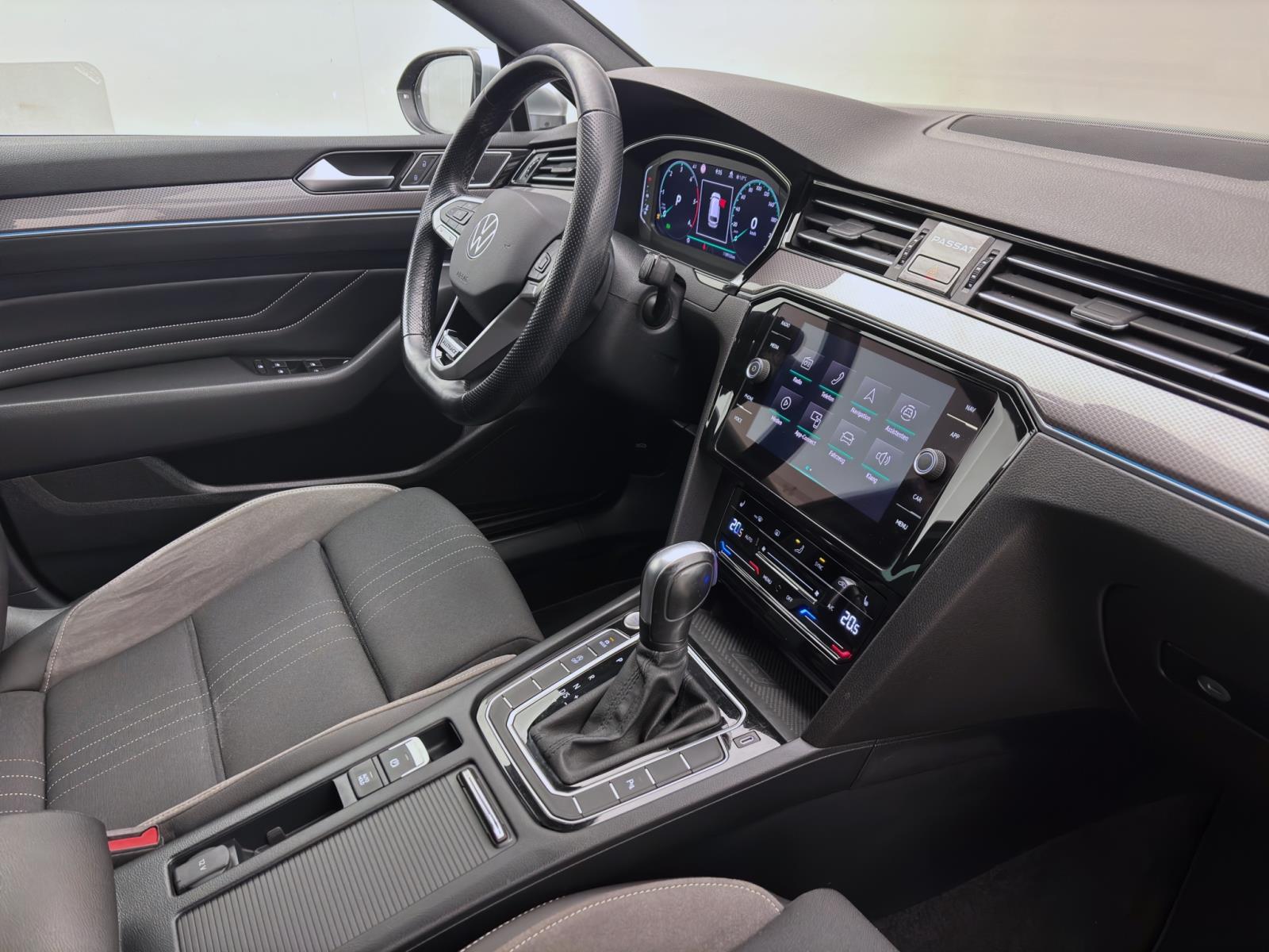 Volkswagen Passat Alltrack 2.0 TDI DSG 4M PANO AHK MATRIX HARMAN