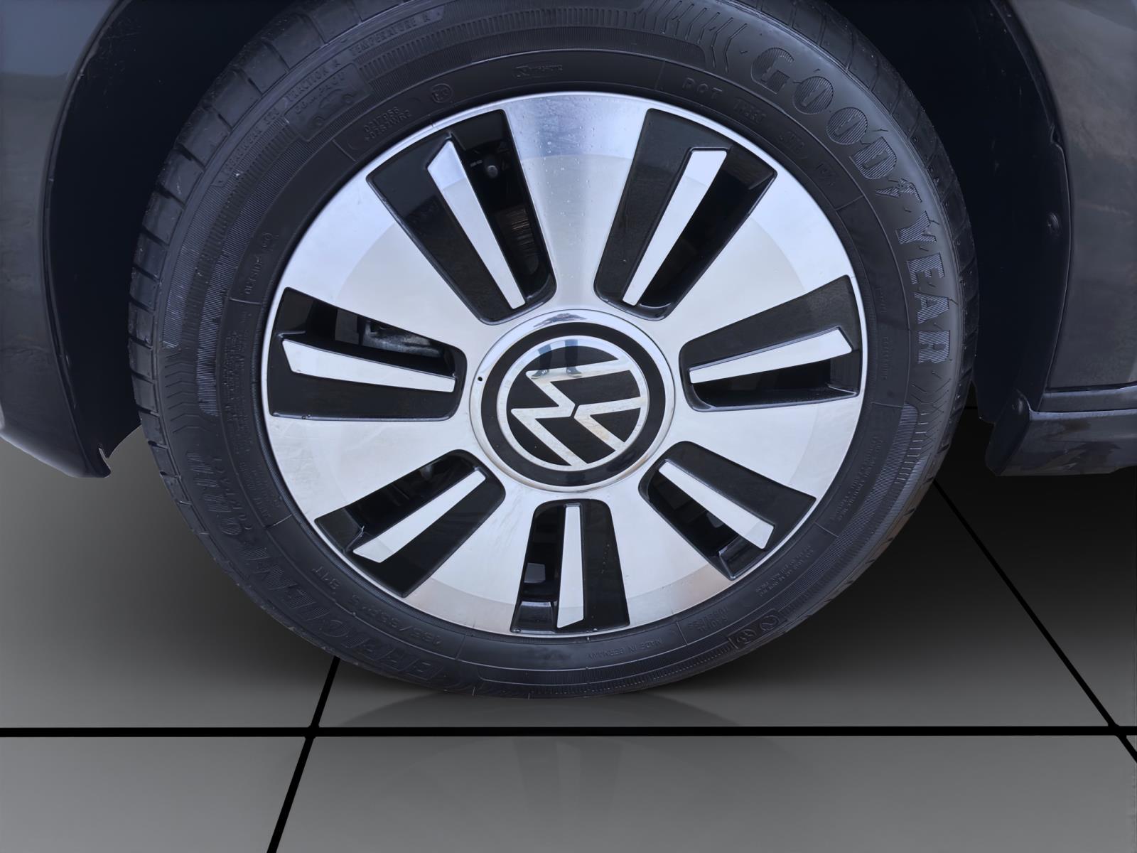 Bild 7: Volkswagen e-up! EDITION KAMERA PDC KLIMA LED