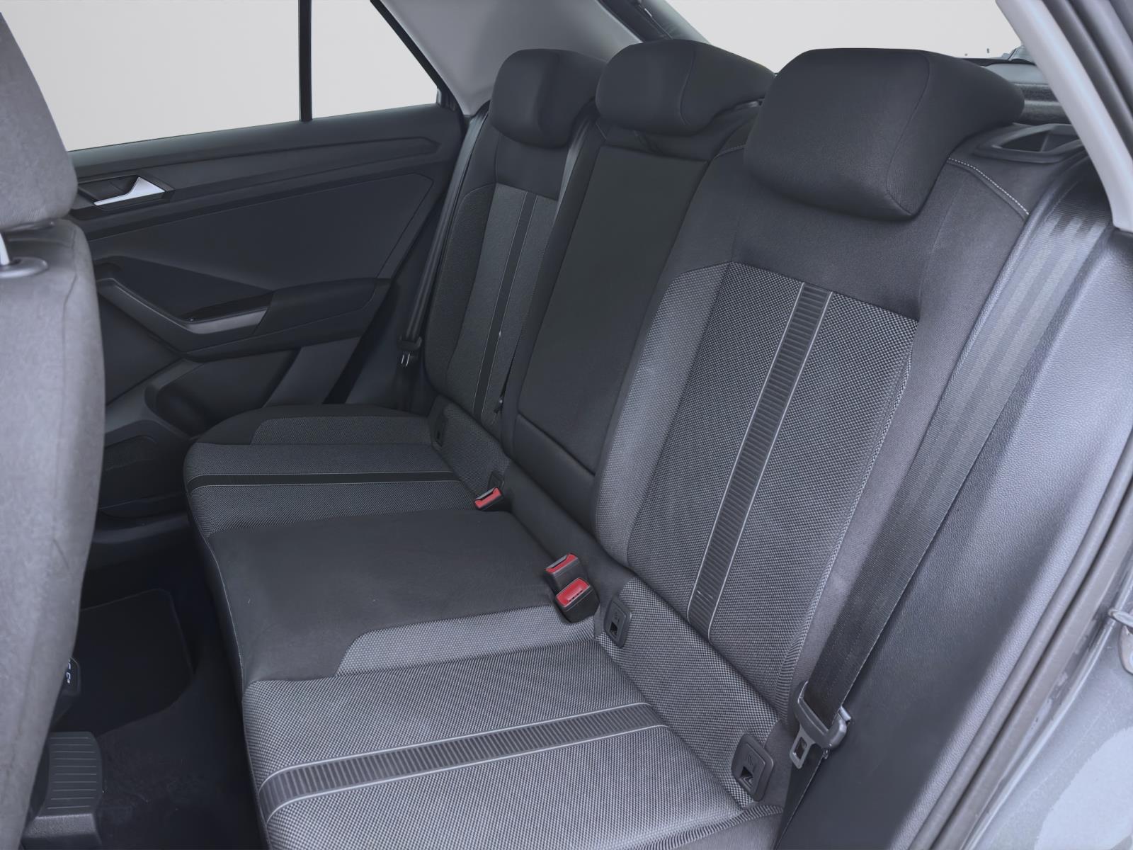 Volkswagen T-Roc 1.0 TSI LIFE NAVI SITZHZG PDC LED