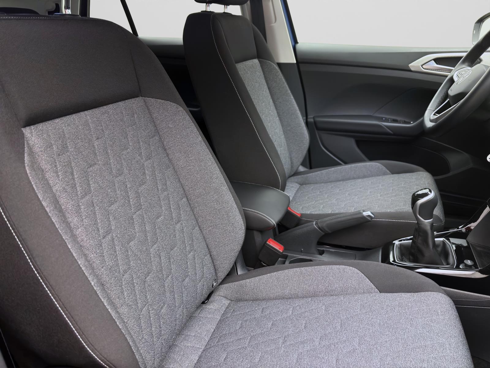 Volkswagen T-Cross 1.0 TSI MOVE NAVI ACC LM16 SITZHZG