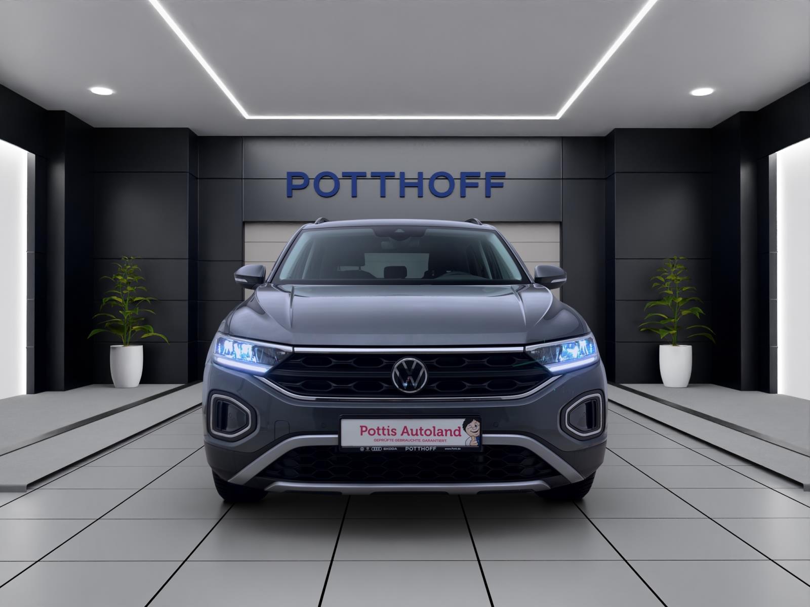 Volkswagen T-Roc 1.0 TSI LIFE NAVI PDC LED SITZHZG
