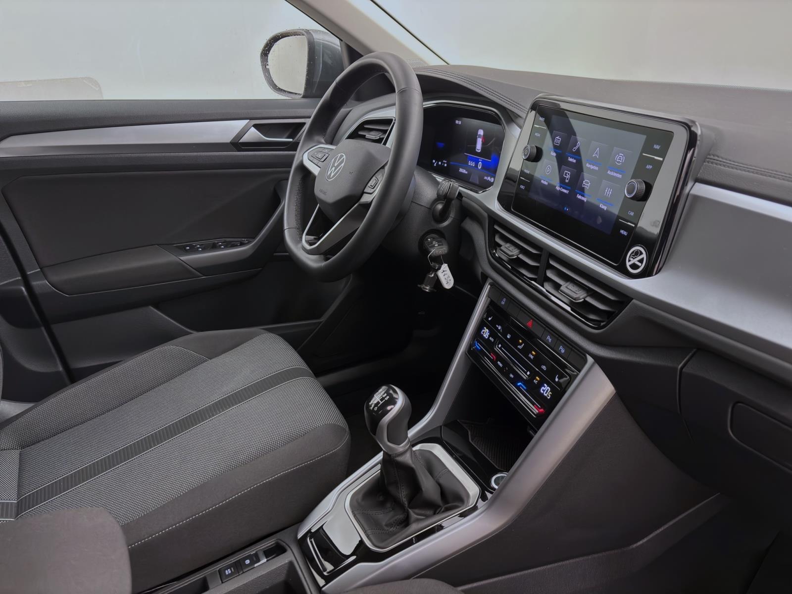 Volkswagen T-Roc 1.0 TSI LIFE NAVI PDC LED SITZHZG