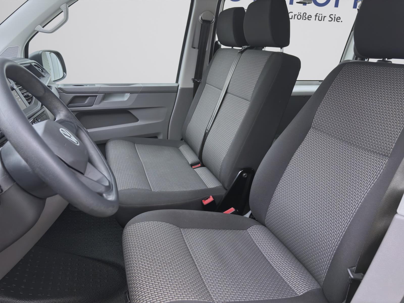Volkswagen T6.1 Transporter Kombi 2.0 TDI 9-SITZER NAVI KLIMA PDC