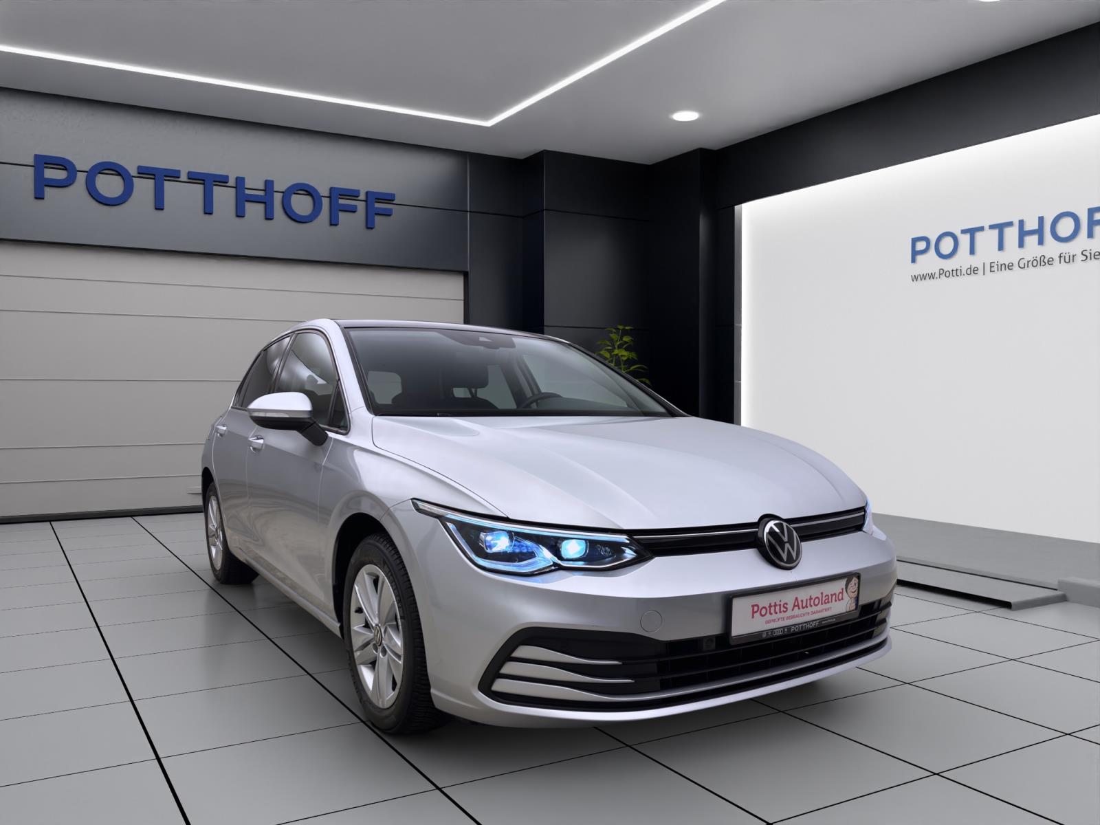 Volkswagen Golf 1.5 TSI LIFE MATRIX PANO ACC NAVI