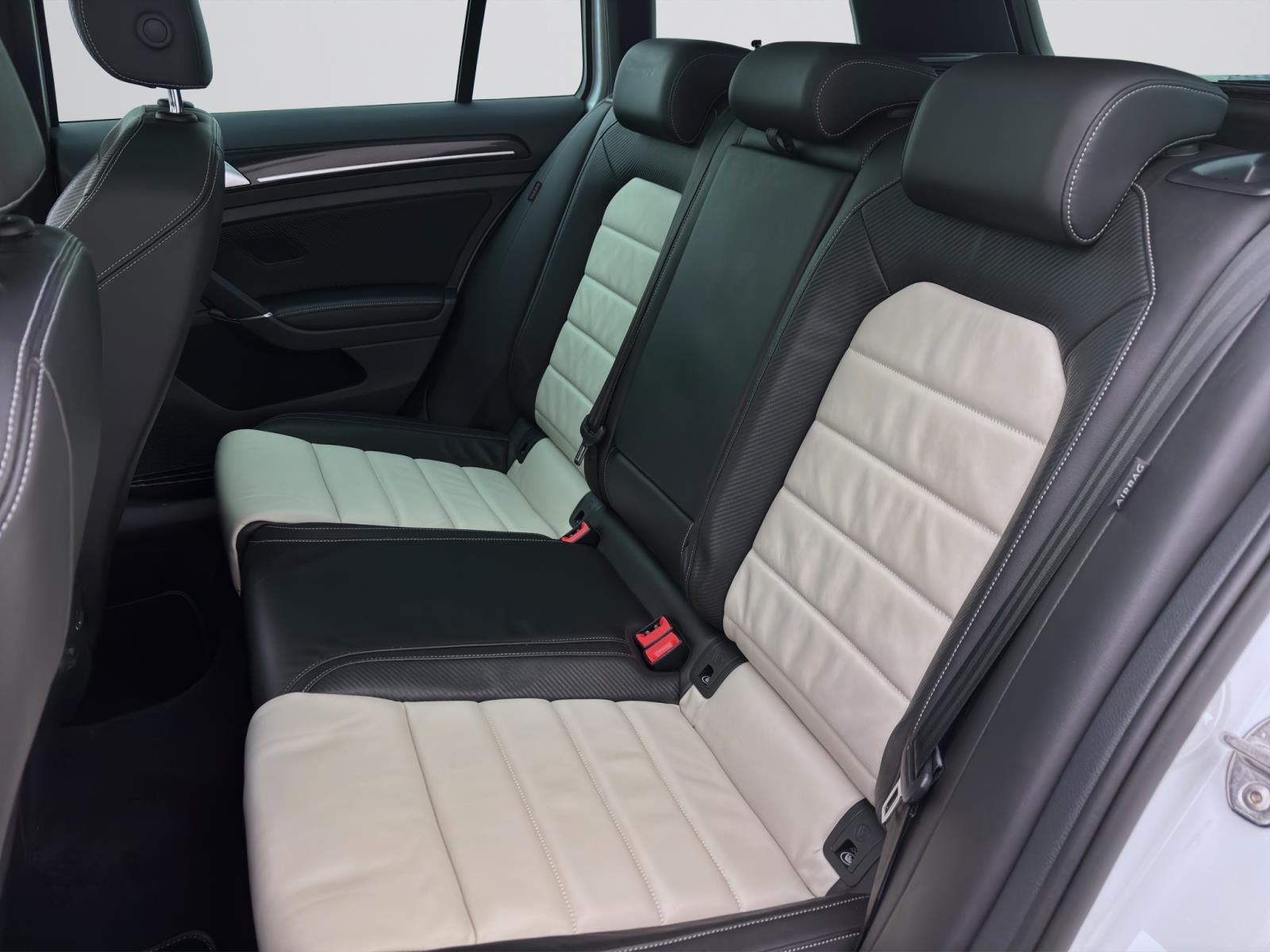 Volkswagen Golf Variant 4M R PANO LEDER ACC DCC DAB+