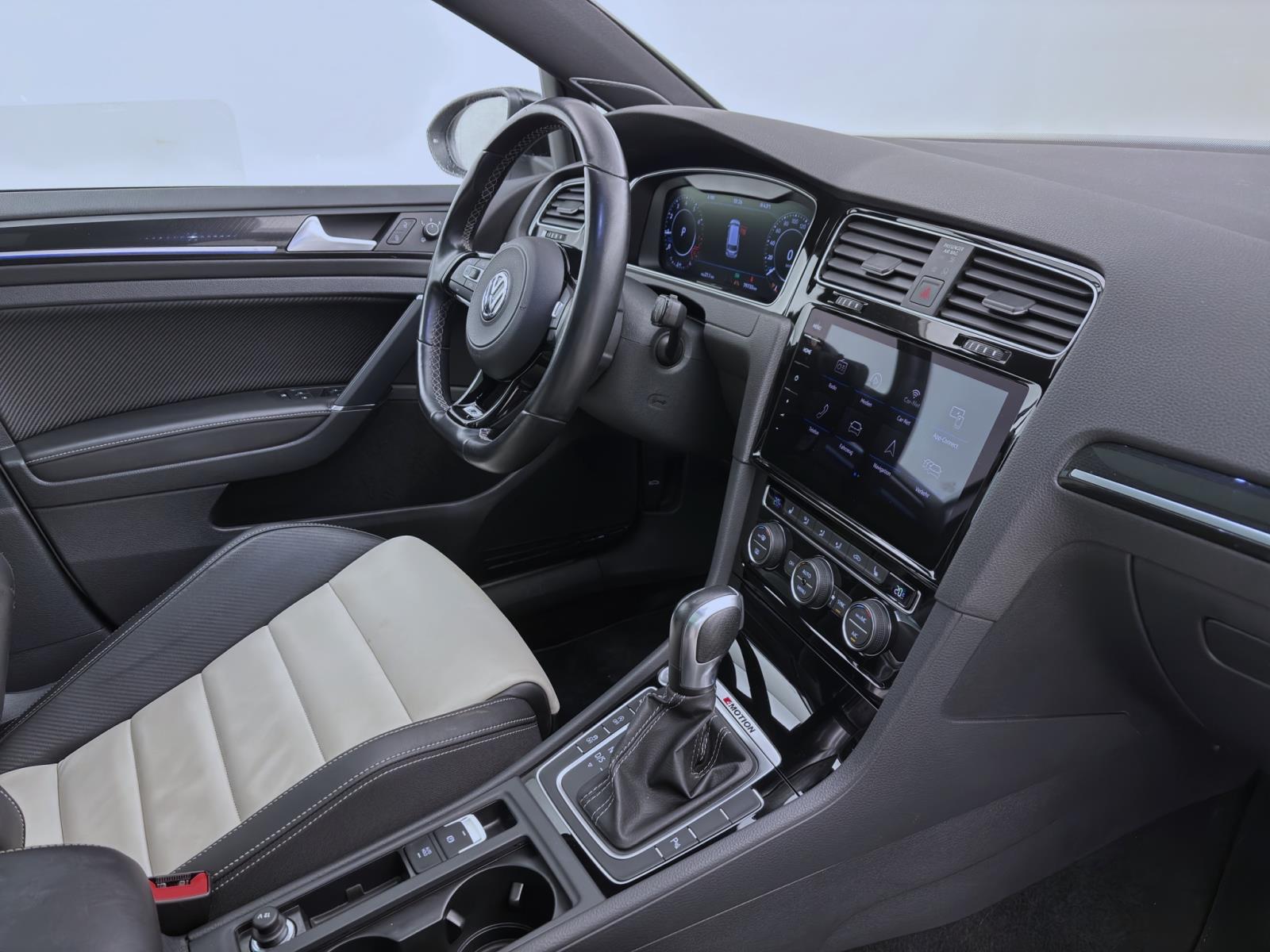 Volkswagen Golf Variant 4M R PANO LEDER ACC DCC DAB+