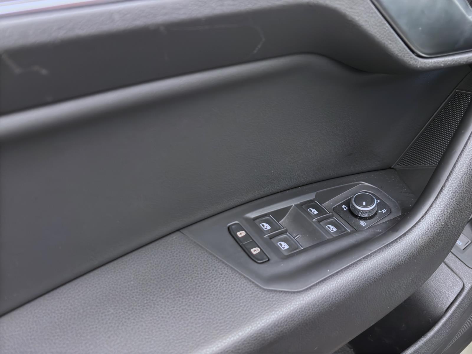Volkswagen Touareg 3.0 TDI Tiptronic 4M ELEGANCE R-LINE AHK NAVI KAMERA