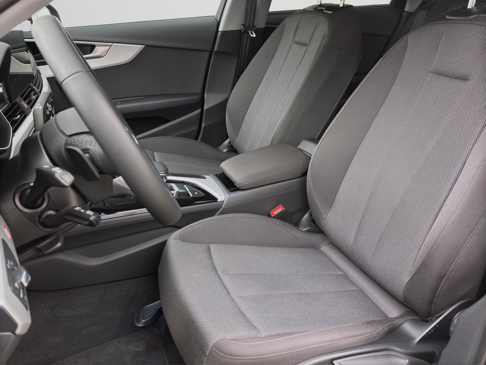 Audi A4 35 TDI BUSINESS NAVI PRIVACY LM18 SITZHZG