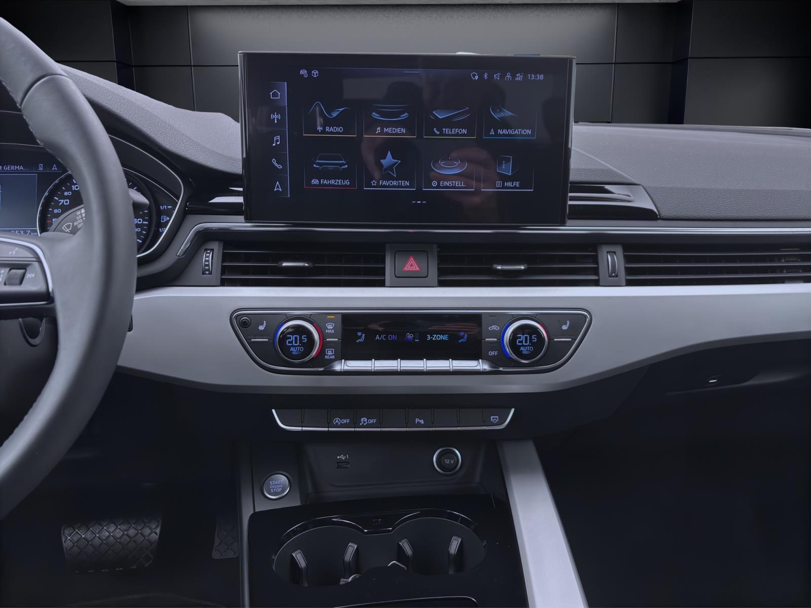 Audi A4 35 TDI BUSINESS NAVI PRIVACY LM18 SITZHZG