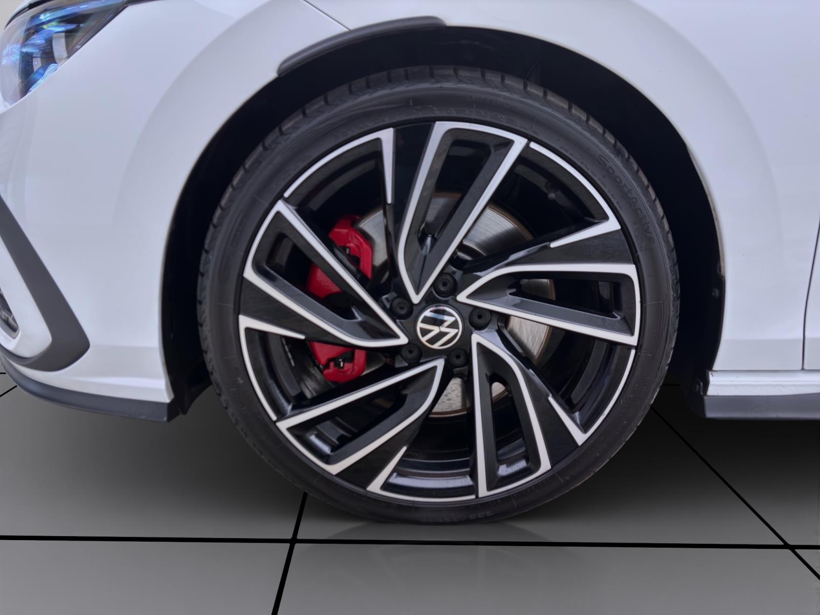 Volkswagen Golf GTI BLACK STYLE NAVI IQ.LIGHT KAMERA