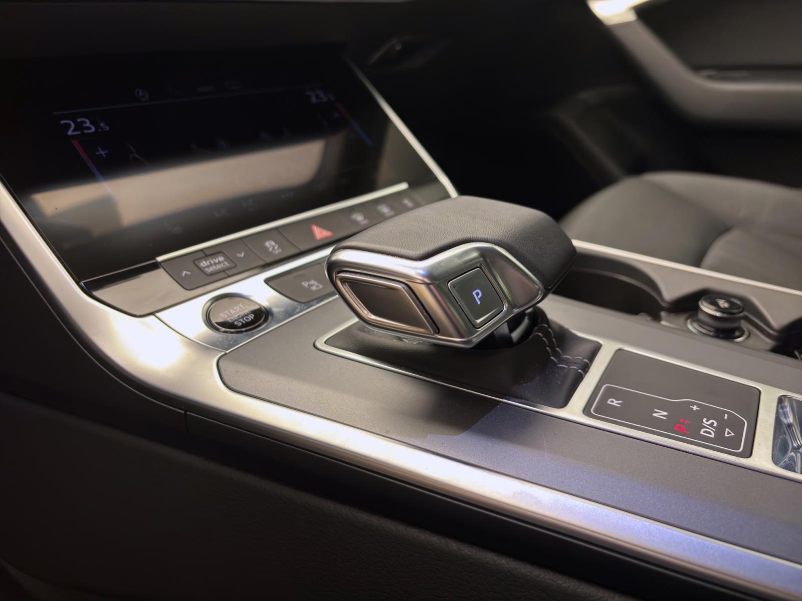 Audi A6 45 TDI Q BUSINESS LEDER STDHZG LM17 NAVI