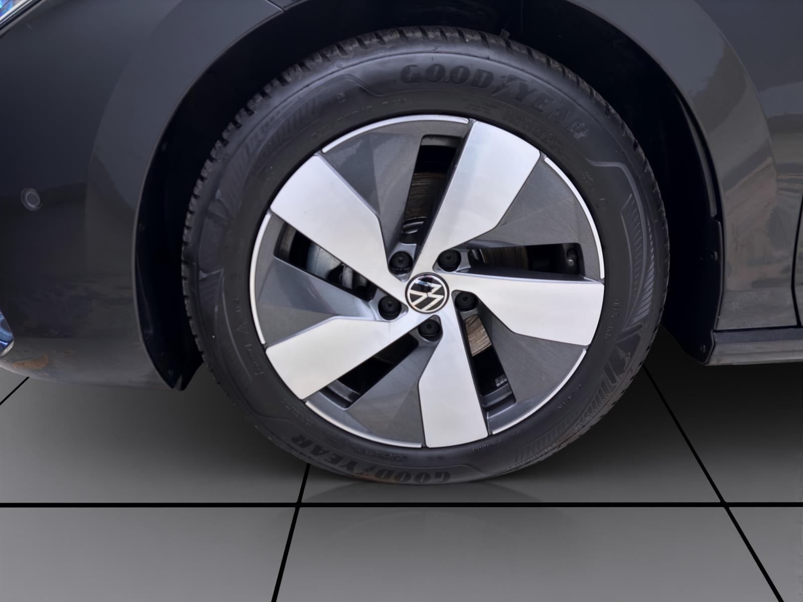 Volkswagen Passat Variant 2.0 TDI DSG ELEGANCE NAVI AHK PDC KAMERA