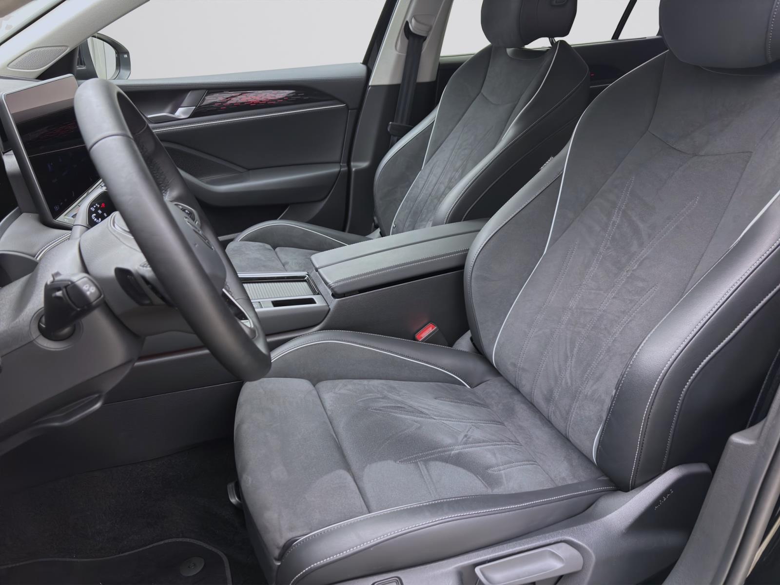 Volkswagen Passat Variant 2.0 TDI DSG ELEGANCE NAVI AHK PDC KAMERA