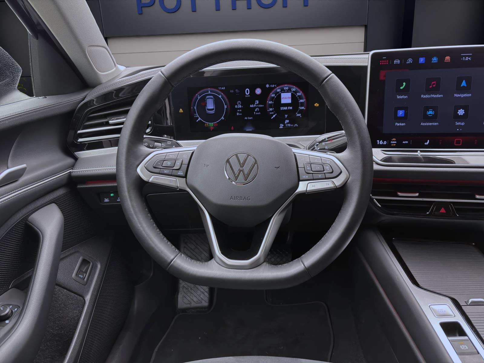 Volkswagen Passat Variant 2.0 TDI DSG ELEGANCE NAVI AHK PDC KAMERA
